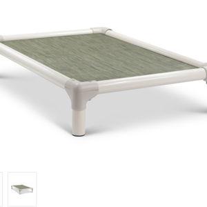Outdoor Dog Bed: Outdoor Mesh (Bamboo, 44x27)