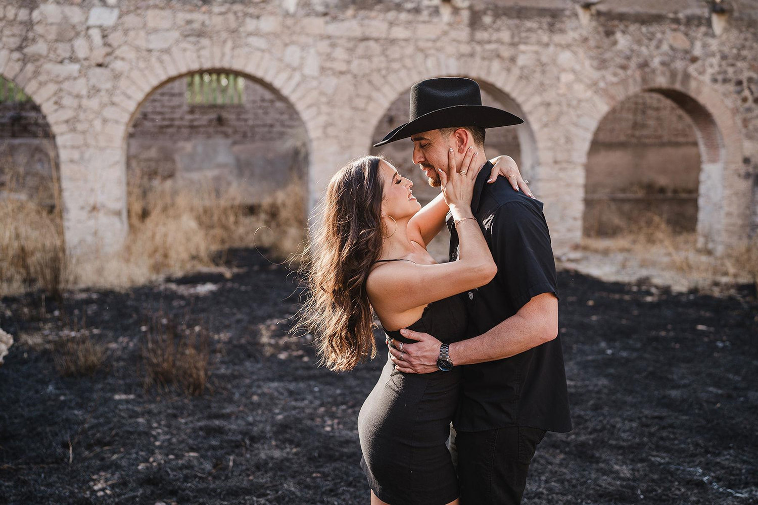 The Wedding Website of Elsa Solorio and Omar Núñez