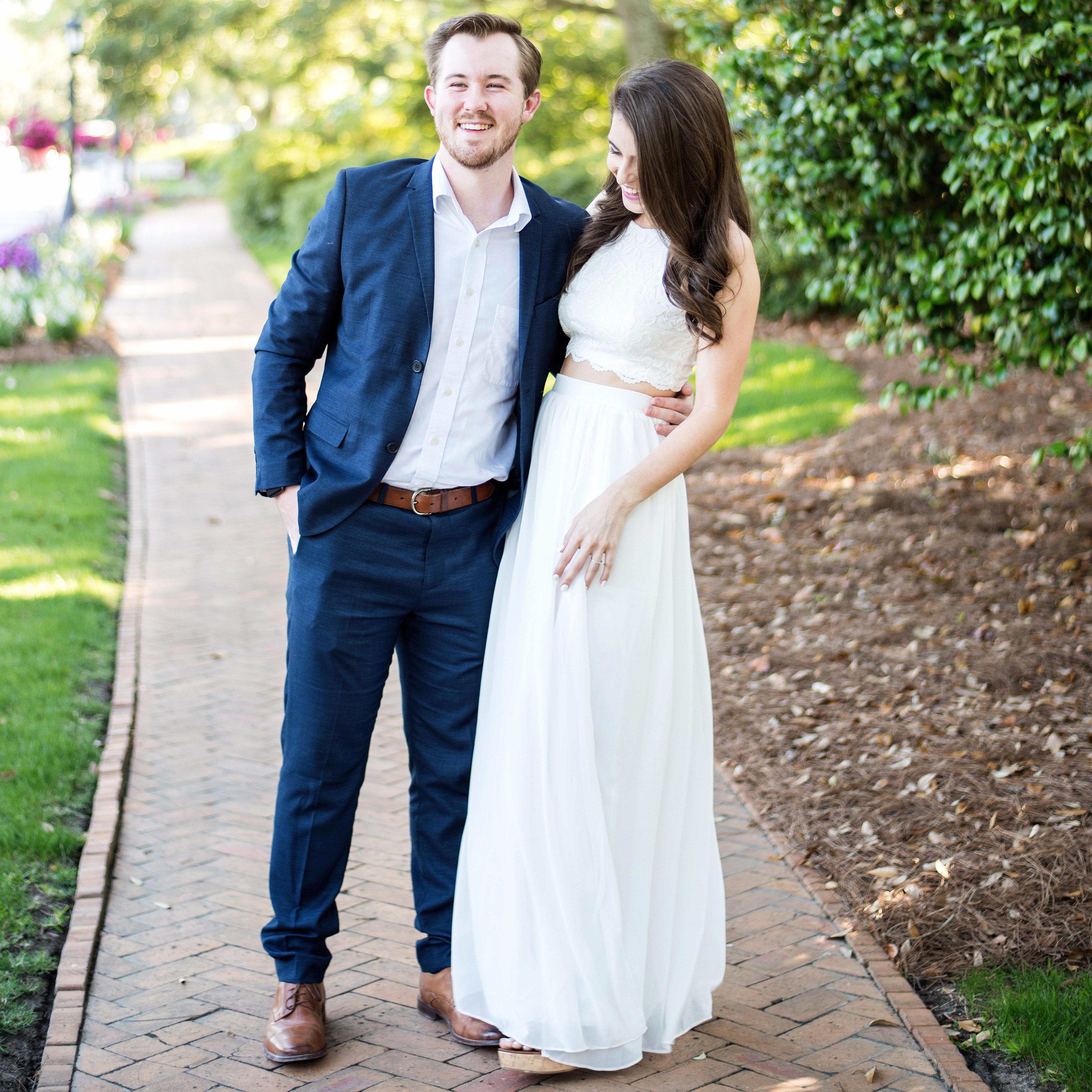 Engagement Pictures by Andrew Swindle Photography