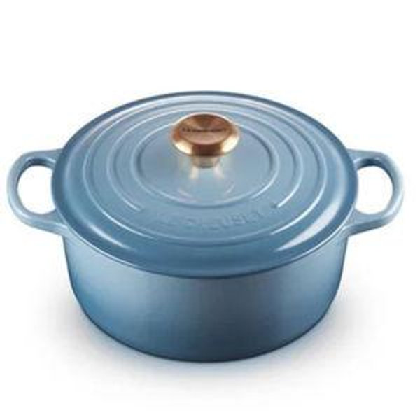 Le Creuset Signature Round Dutch Oven