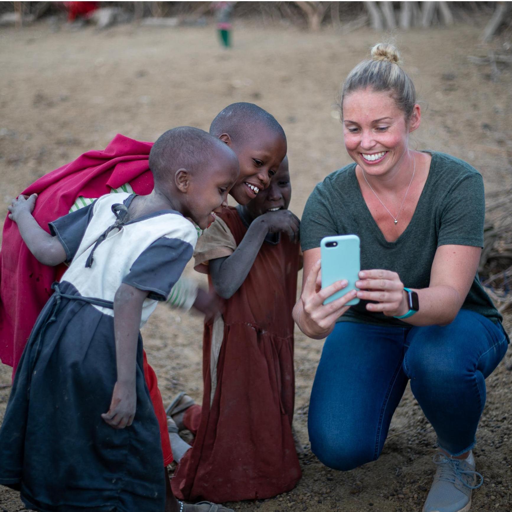 Lindsay with some Maasai children.