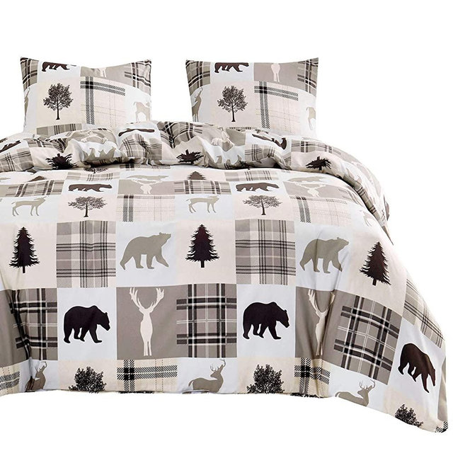 Wake In Cloud - Rustic Patchwork Comforter Set, Lodge Woodland Wildlife Bear Moose Elk Pine Trees Pattern Printed, Soft Microfiber Bedding (3pcs, Queen Size)