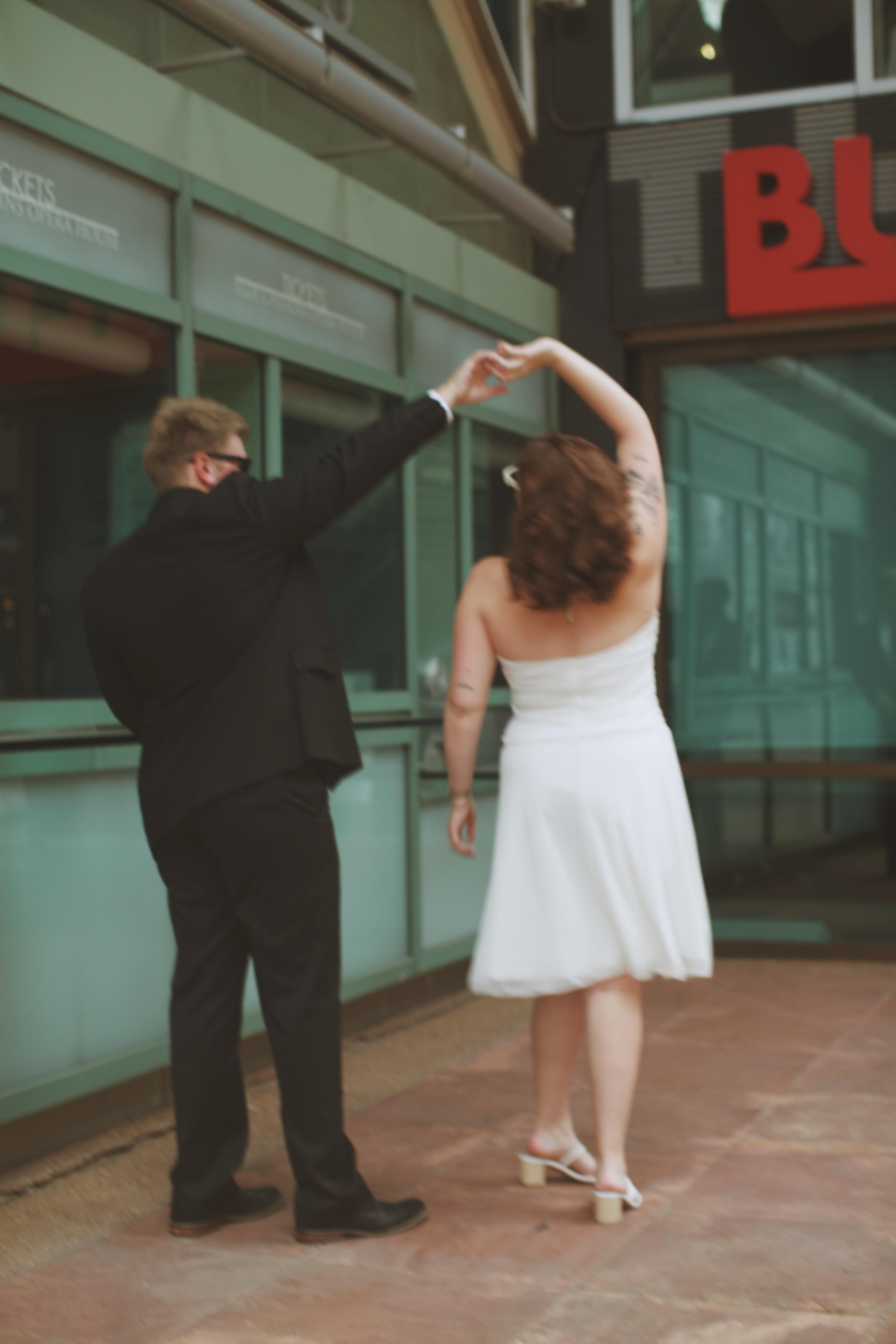 The Wedding Website of Bobbi Eldredge and Trevor Valder