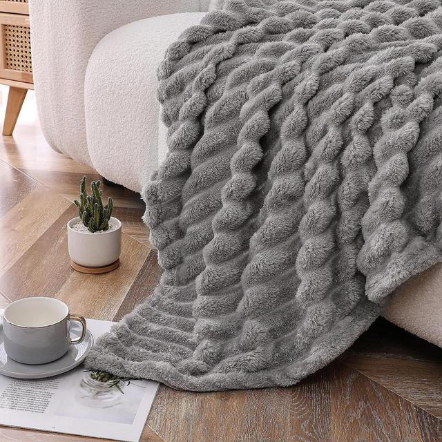 Kate Aurora Modern Lux Ultra Soft & Plush Ribbed Accent Throw Blanket - 50 in. W x 60 in. L - Silver