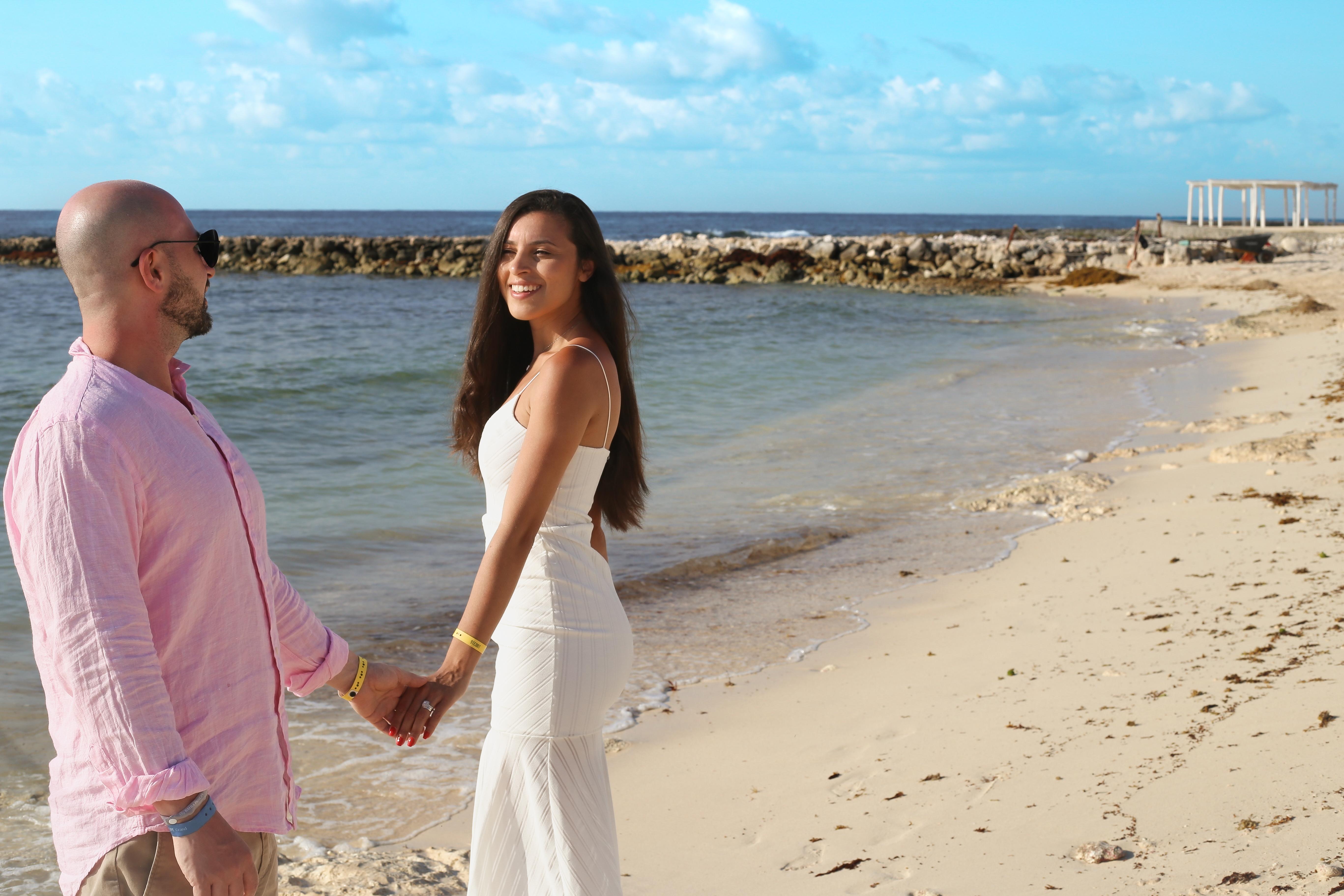 The Wedding Website of Aline Oliveira and Noah Johnston