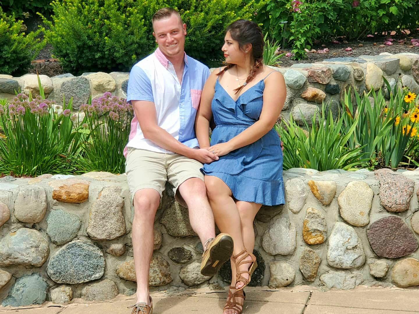 The Wedding Website of Araceli Juarez and Brandon Feathers