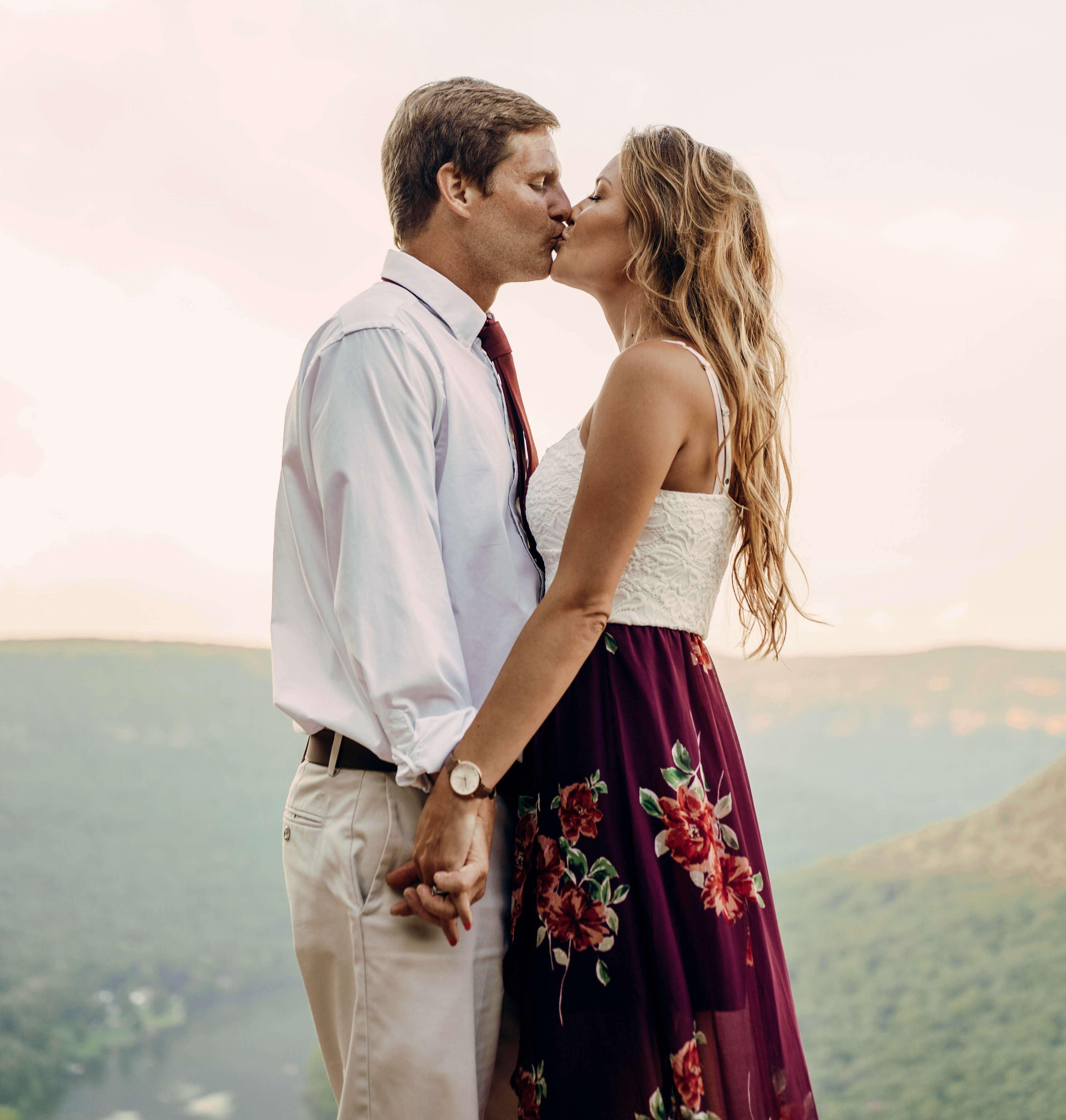The Wedding Website of Lundy Elise Longstreth and David Andrew Hollenbeck
