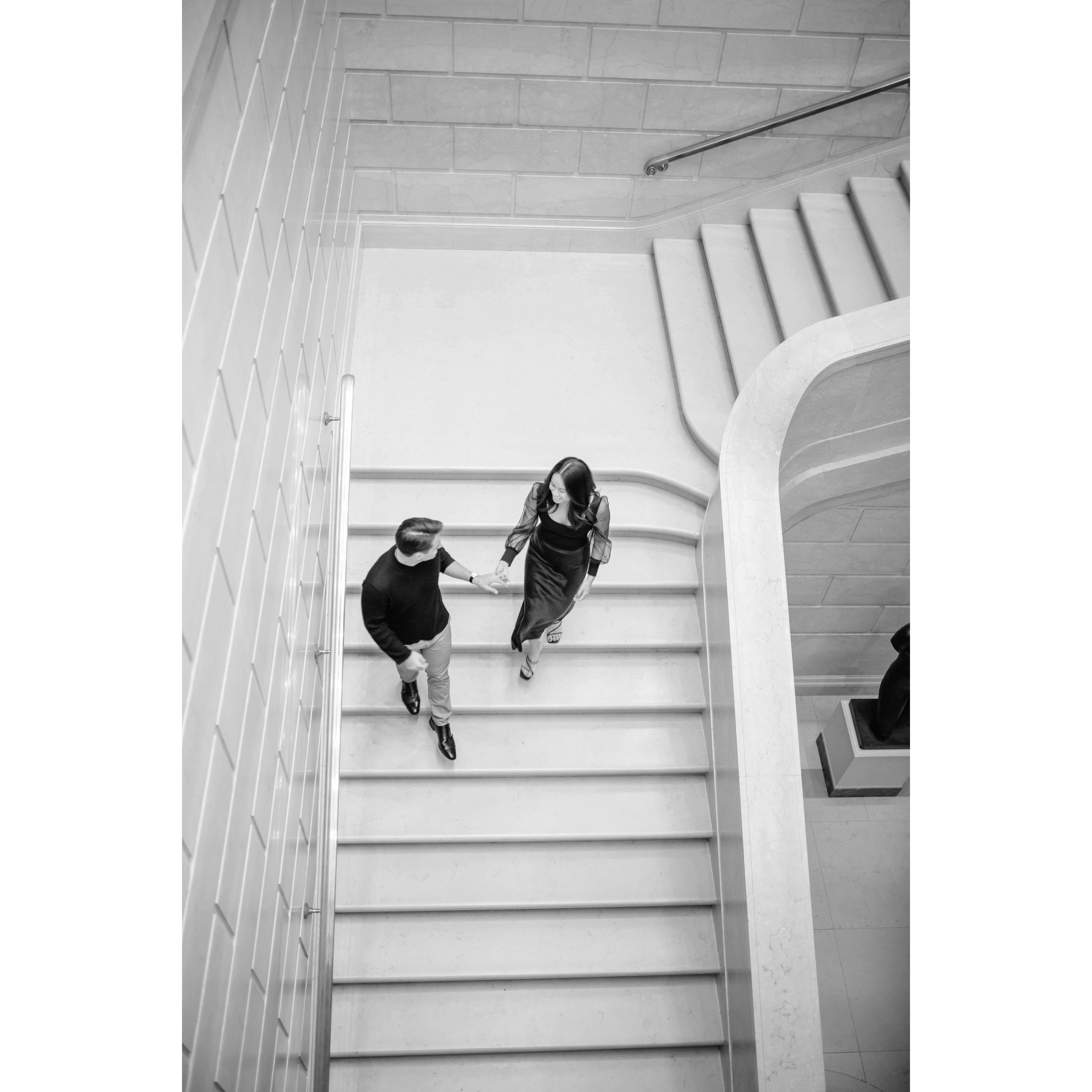 Engagement shoot in the National Gallery of Art