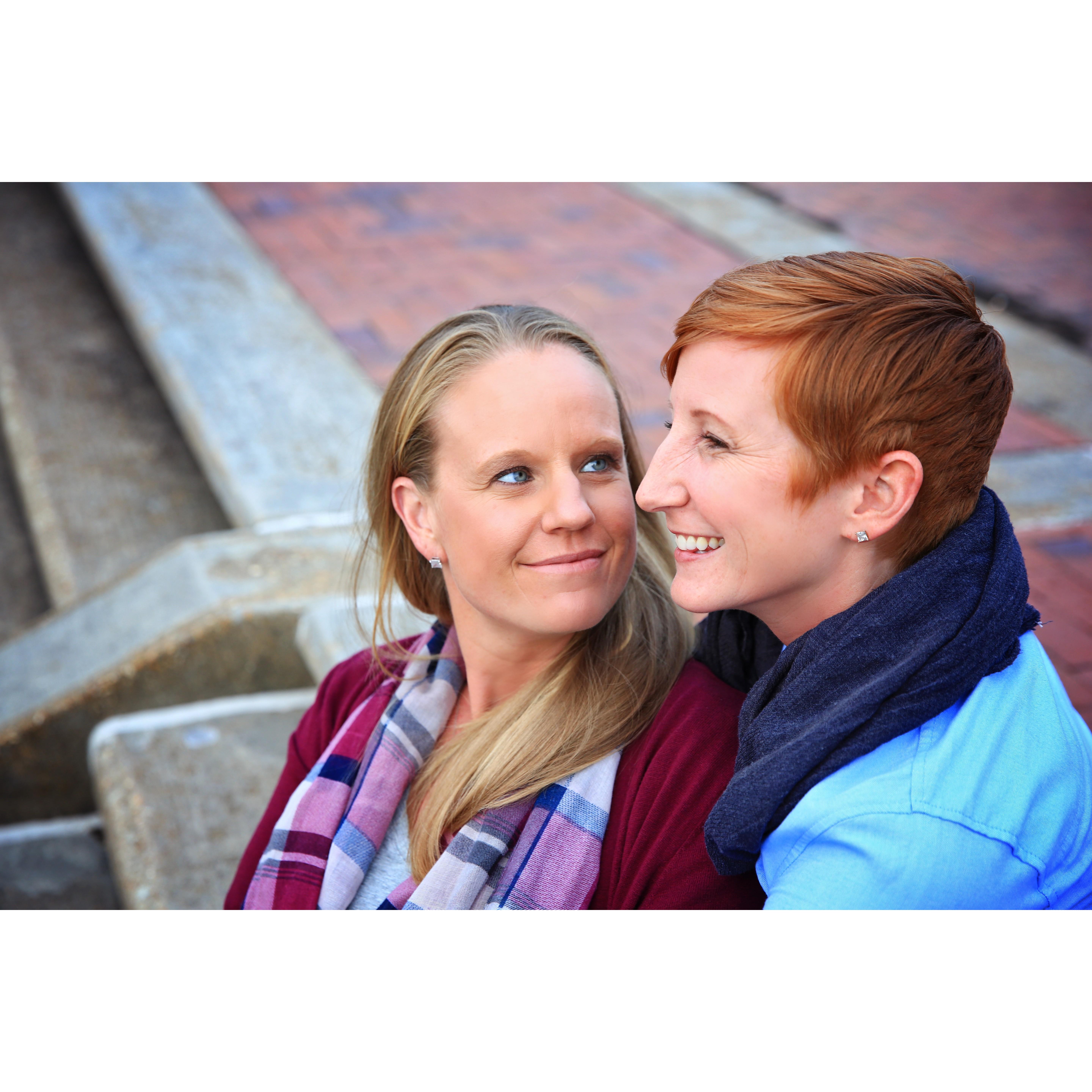 Engagement photos in downtown Norfolk