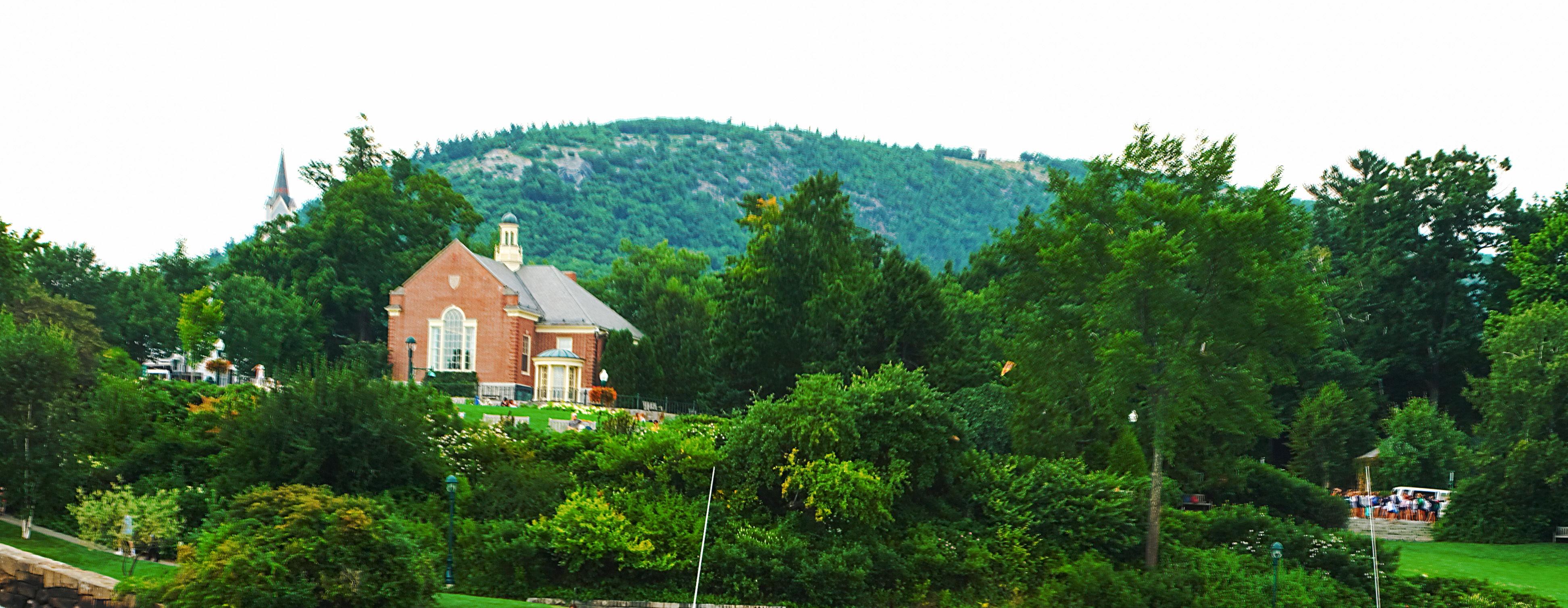 The Wedding Website of Brette Caraway and Jozsef Szucs