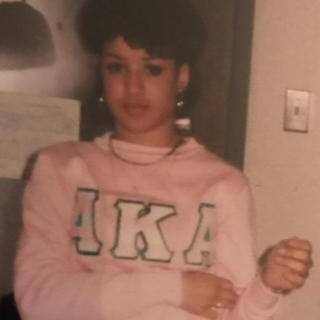 One of Derrick's favorite pictures of Lisa in her Pink and Green.