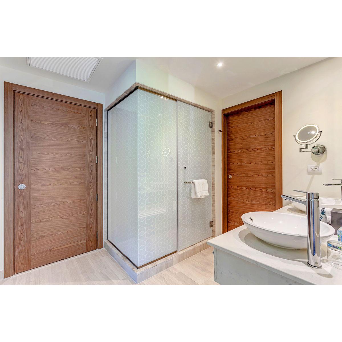 Luxury Jr Swim Out Suite