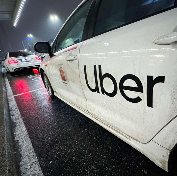 Uber to and from Airport (U.S. and Vietnam)