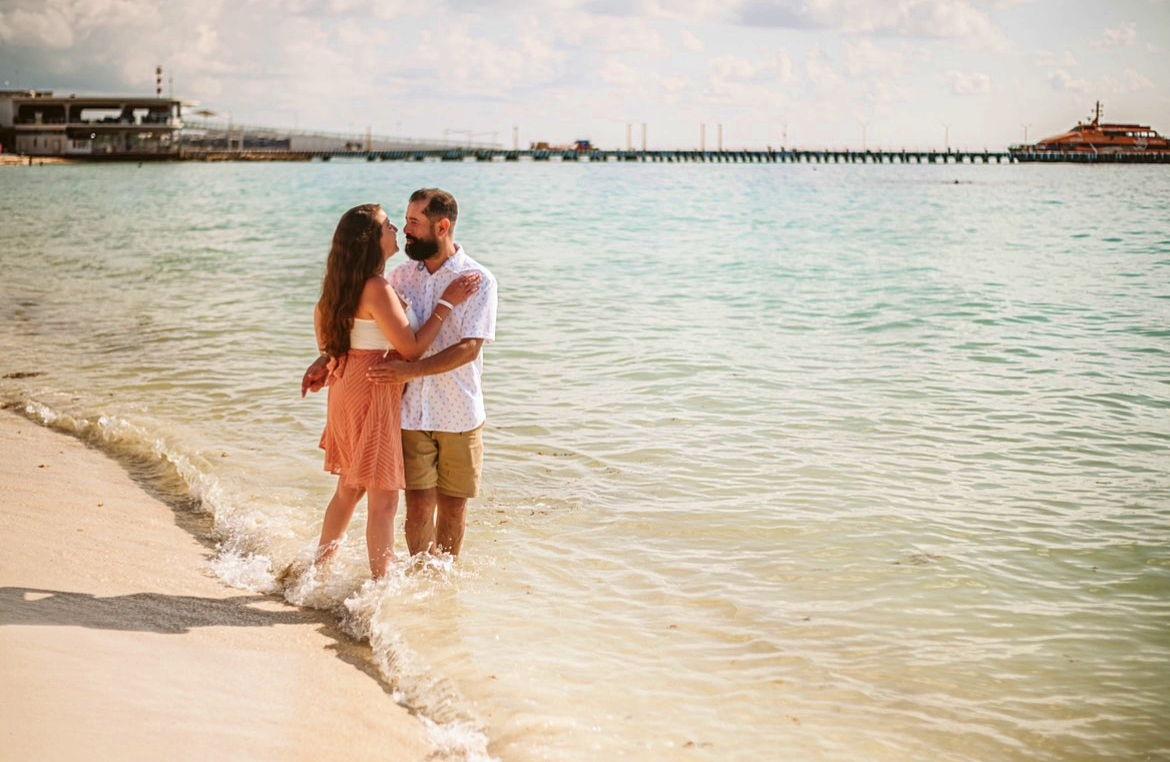 The Wedding Website of Joana Navarro and Michael Rodarte
