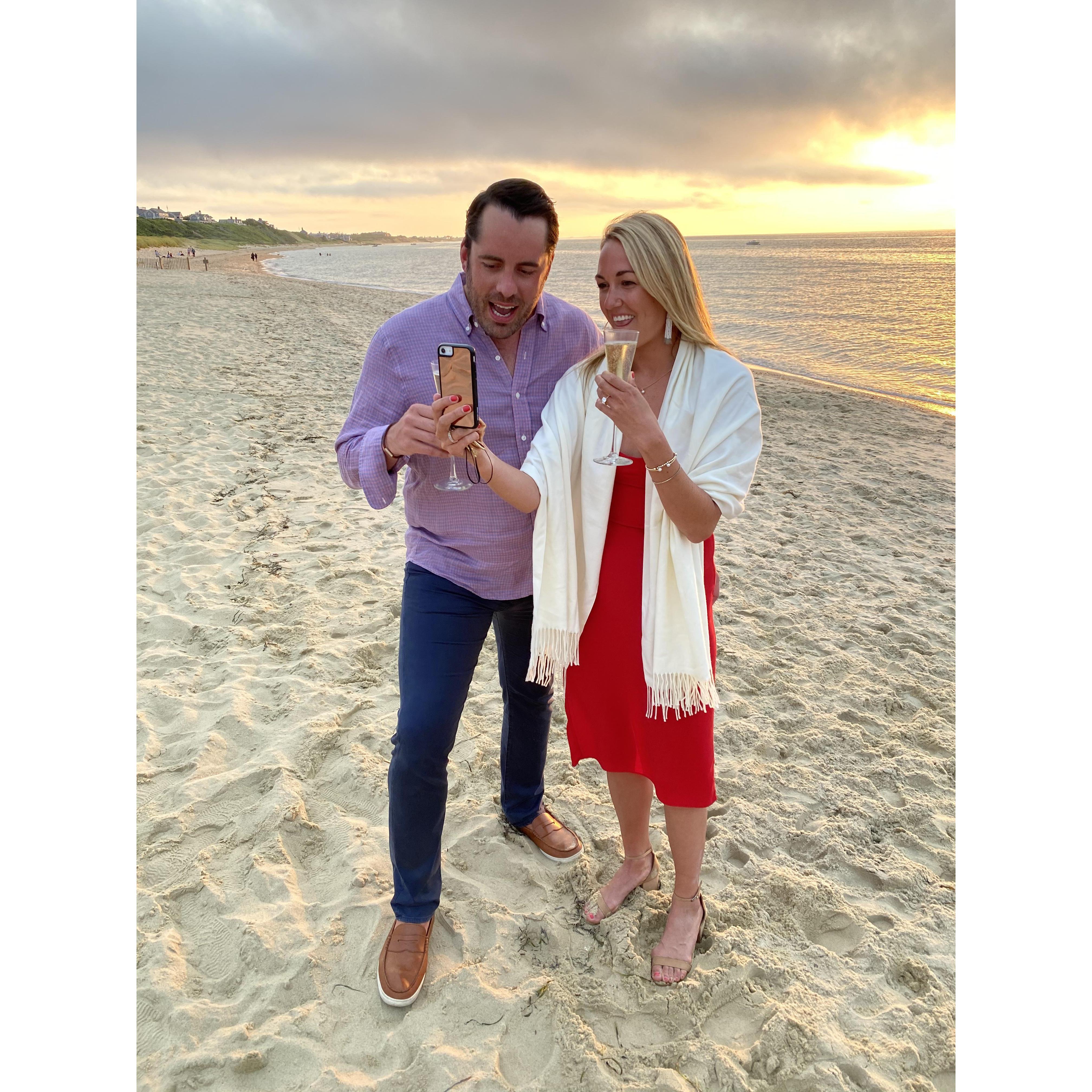 Sillies spreadin the news!