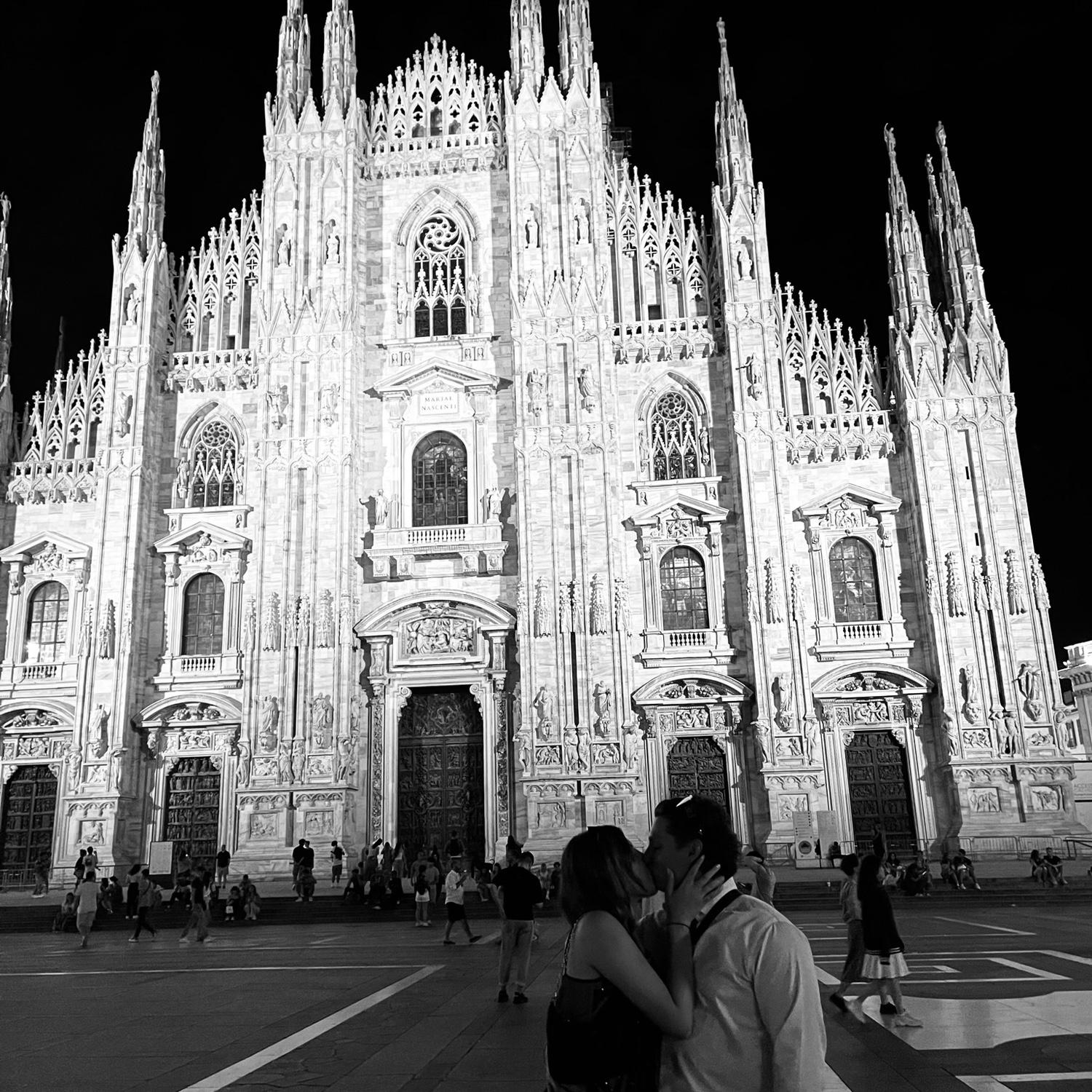 kisses in Milan!