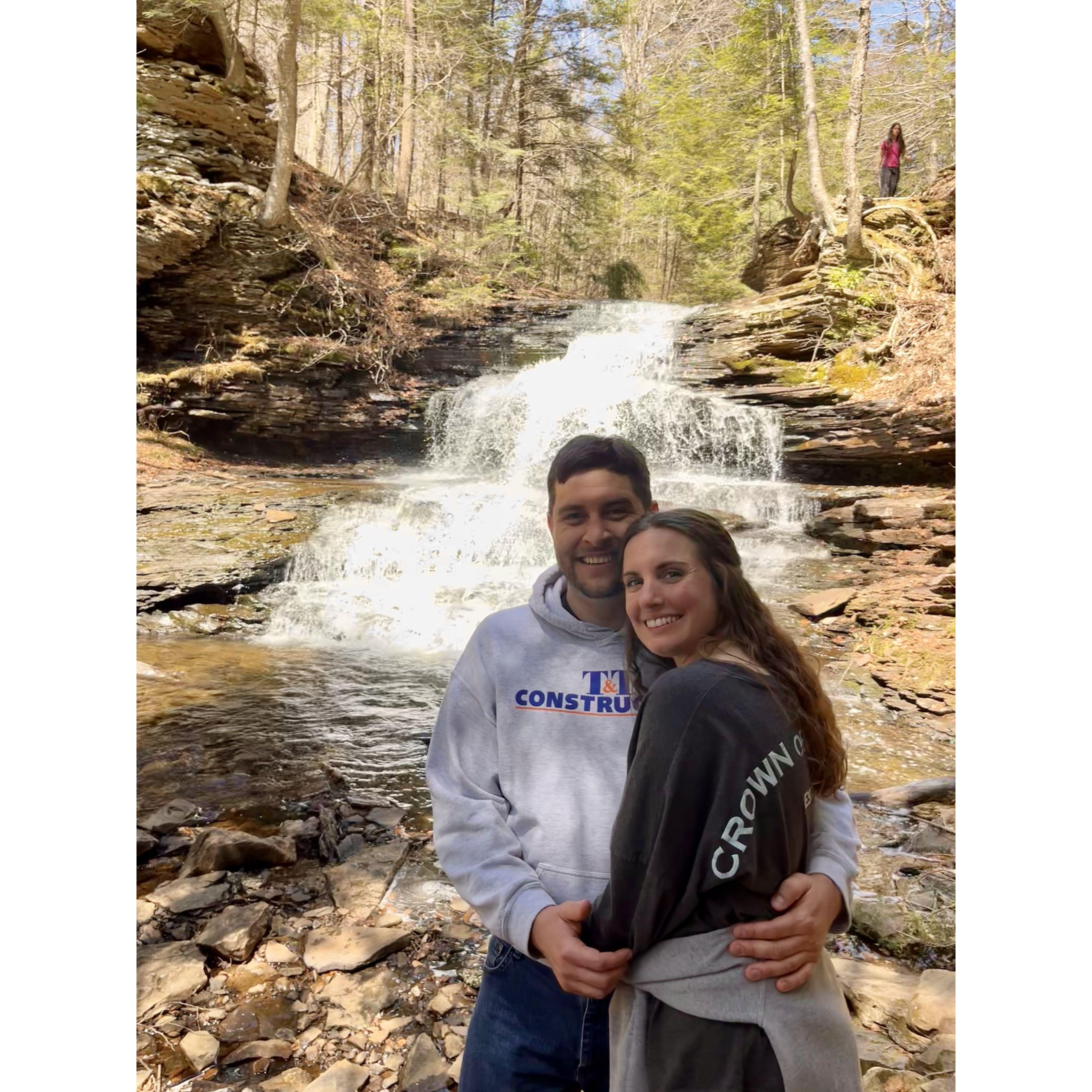 Gorgeous waterfalls all throughout the trail.