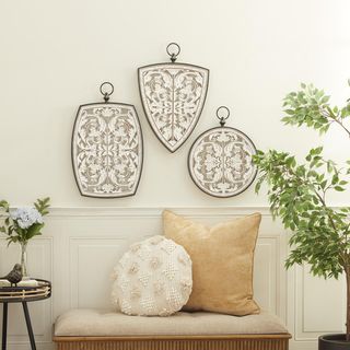 3-Piece Farmhouse Crest Wall Decor Set