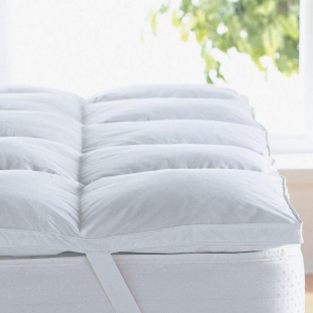 Gerstner Thick Hypoallergenic 2" Down Alternative Bed Mattress Topper