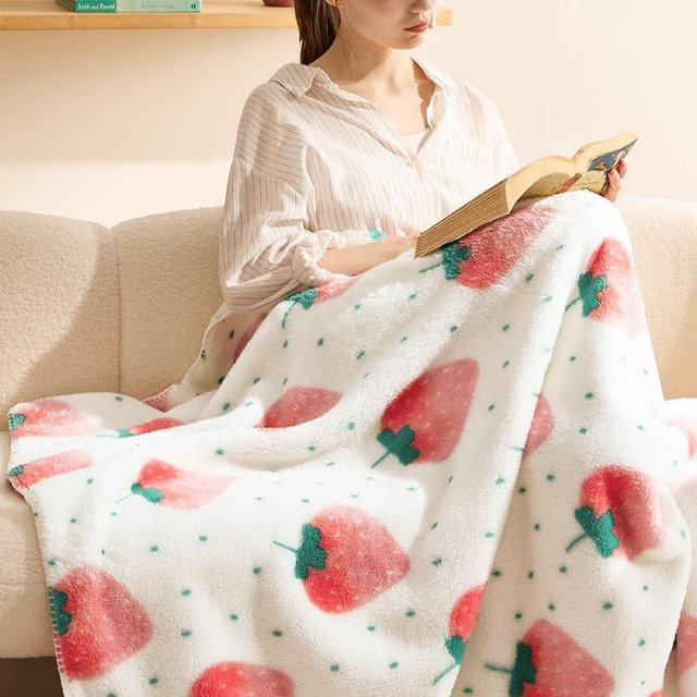 Bedsure Cute Strawberry Throw Blanket Pink for Kids - Aesthetic White Fleece Decor for Girls Boys Teens as a Gift, Soft Cozy Fruit Pattern Blankets for Couch Sofa Bed Camping, 50x60