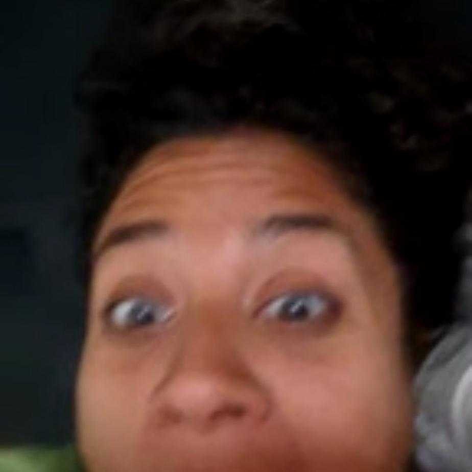 Mariale's reaction, fabiola's friend and choreographer!