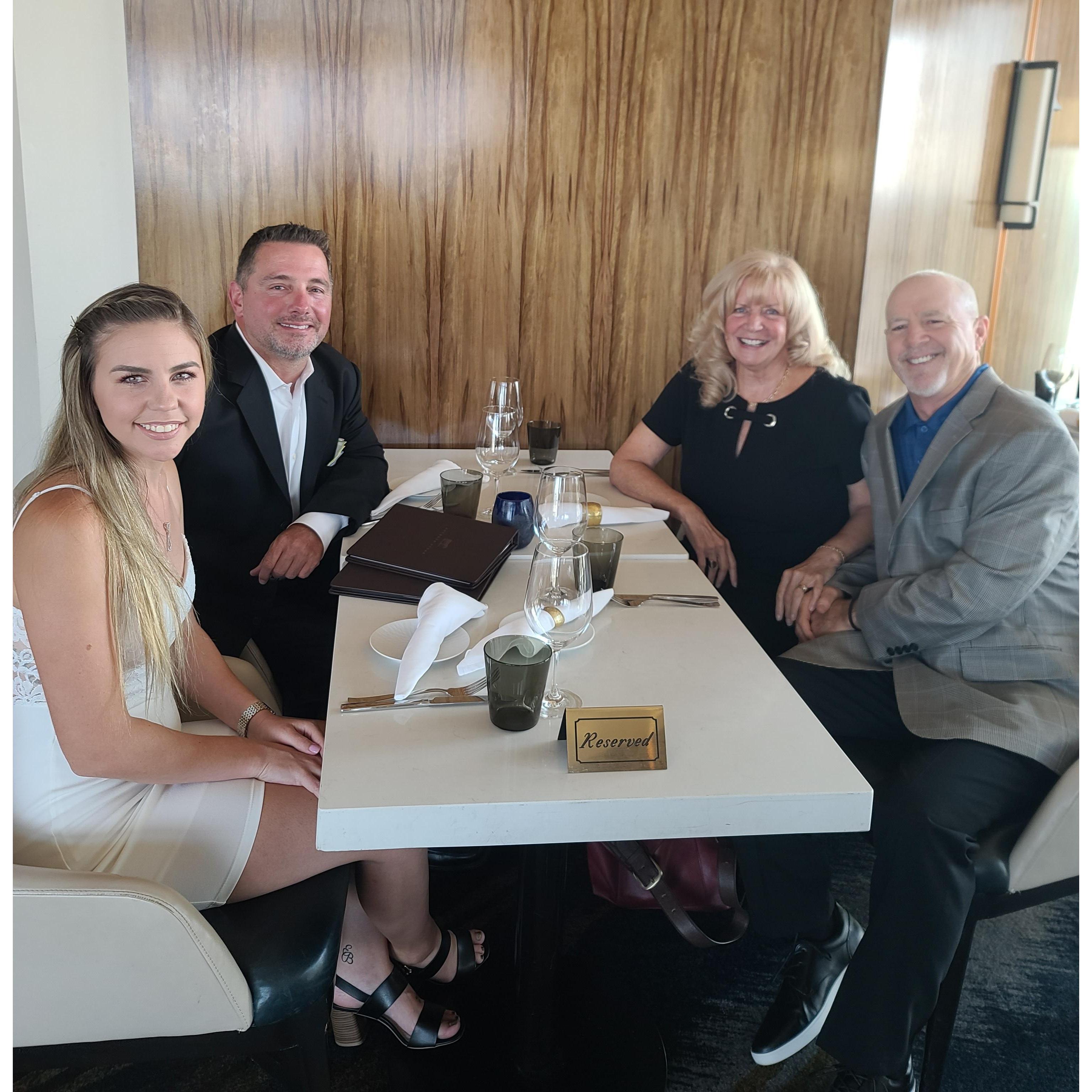 JW Marriot Rooftop Bar in Nashville with Aunt Millie & Uncle Bob
