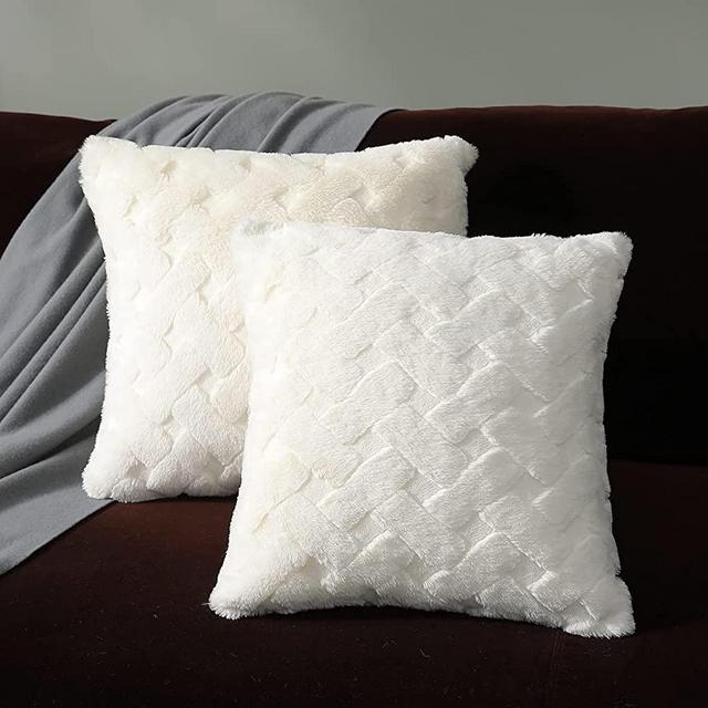 Skrwadi Pack of 2 Decorative Pillows Covers,Faux Fur Throw Pillow Covers Cushion Covers Luxury Soft Decorative Pillowcase Fuzzy Pillow Covers for Bed/Couch,20x20 Inch Ivory White