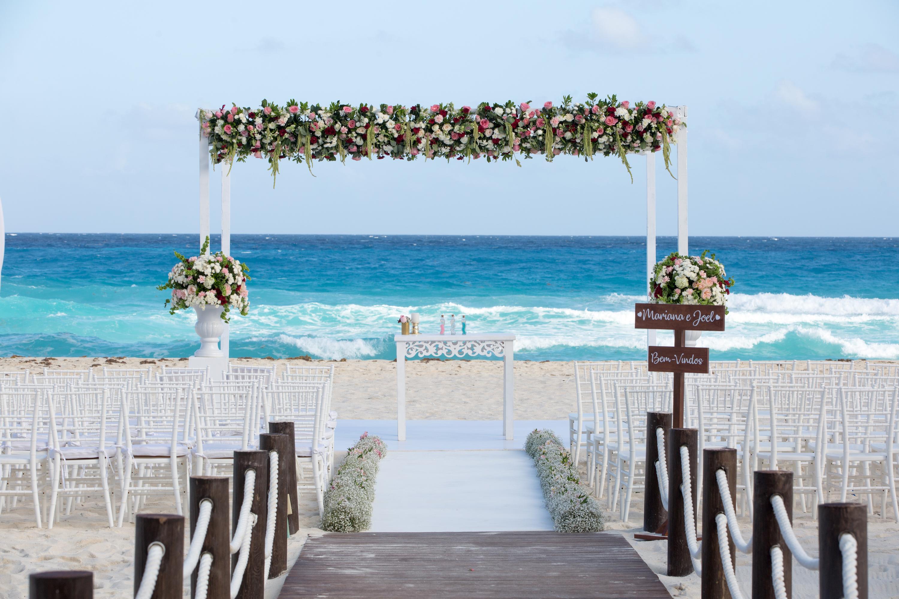 The Wedding Website of Samuel Howle and Mayara Ledoux