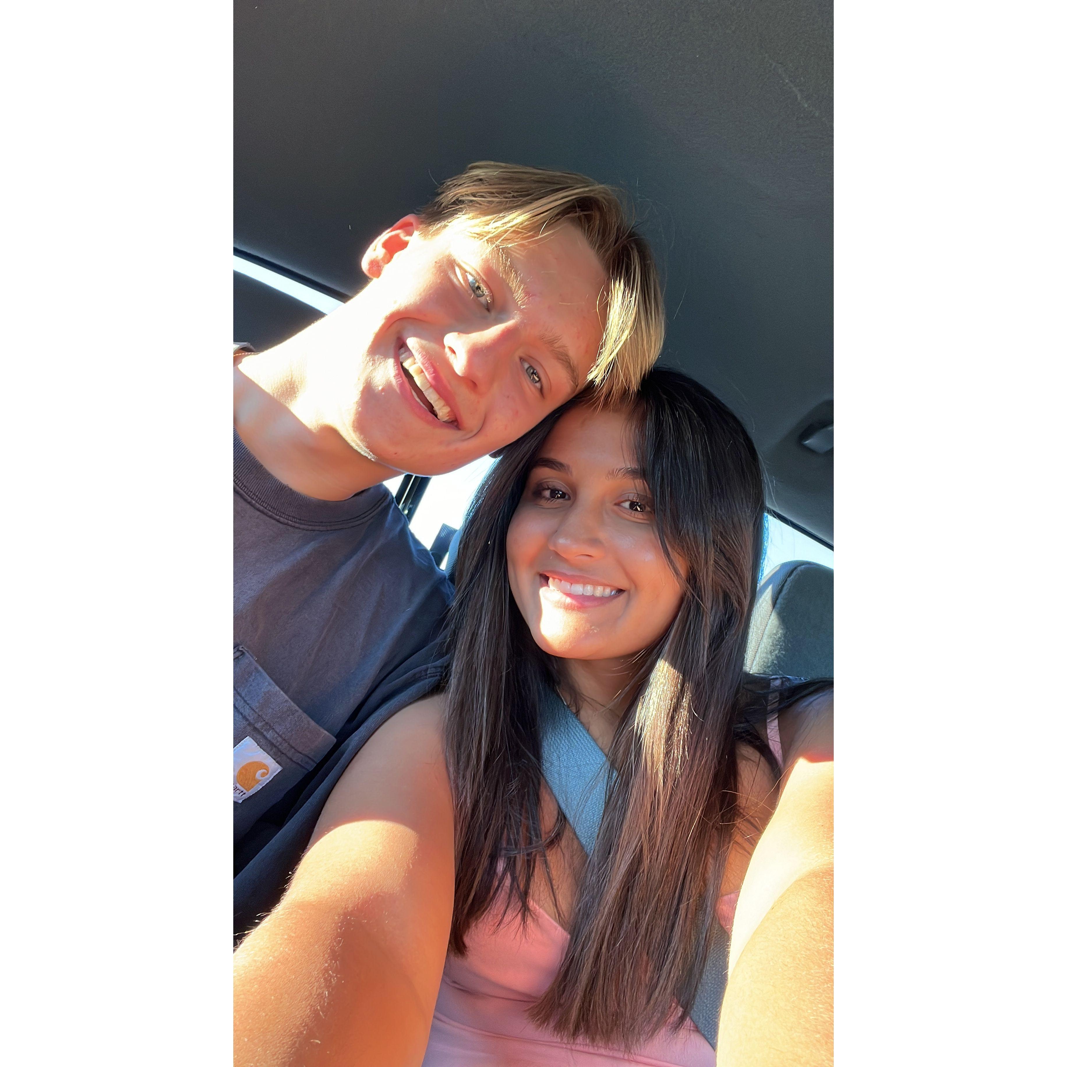 Christophe traveled to Oregon to visit for three months. This is the day we picked him up at the airport. (Ended up staying longer)
Christophe reisde naar Oregon voor 3 maanden(Hij bleef langer).