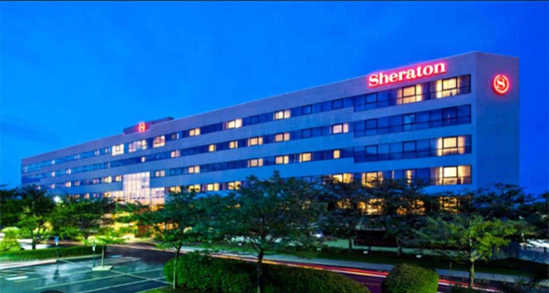 The Wedding Website of Leah Roberts and Justin Lee