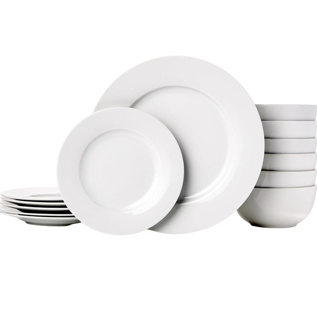 Amazon Basics Kitchen Dinnerware Set, Microwave and Dishwasher Safe, Plates, Bowls, Service for 6, 18-Piece, White