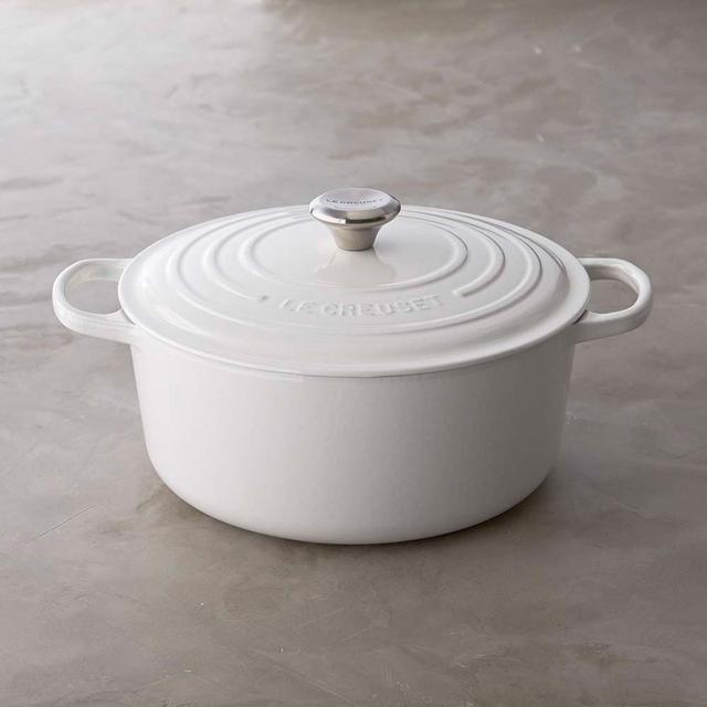 Le Creuset Signature Cast-Iron Round Dutch Oven, 7.25-Qt., White