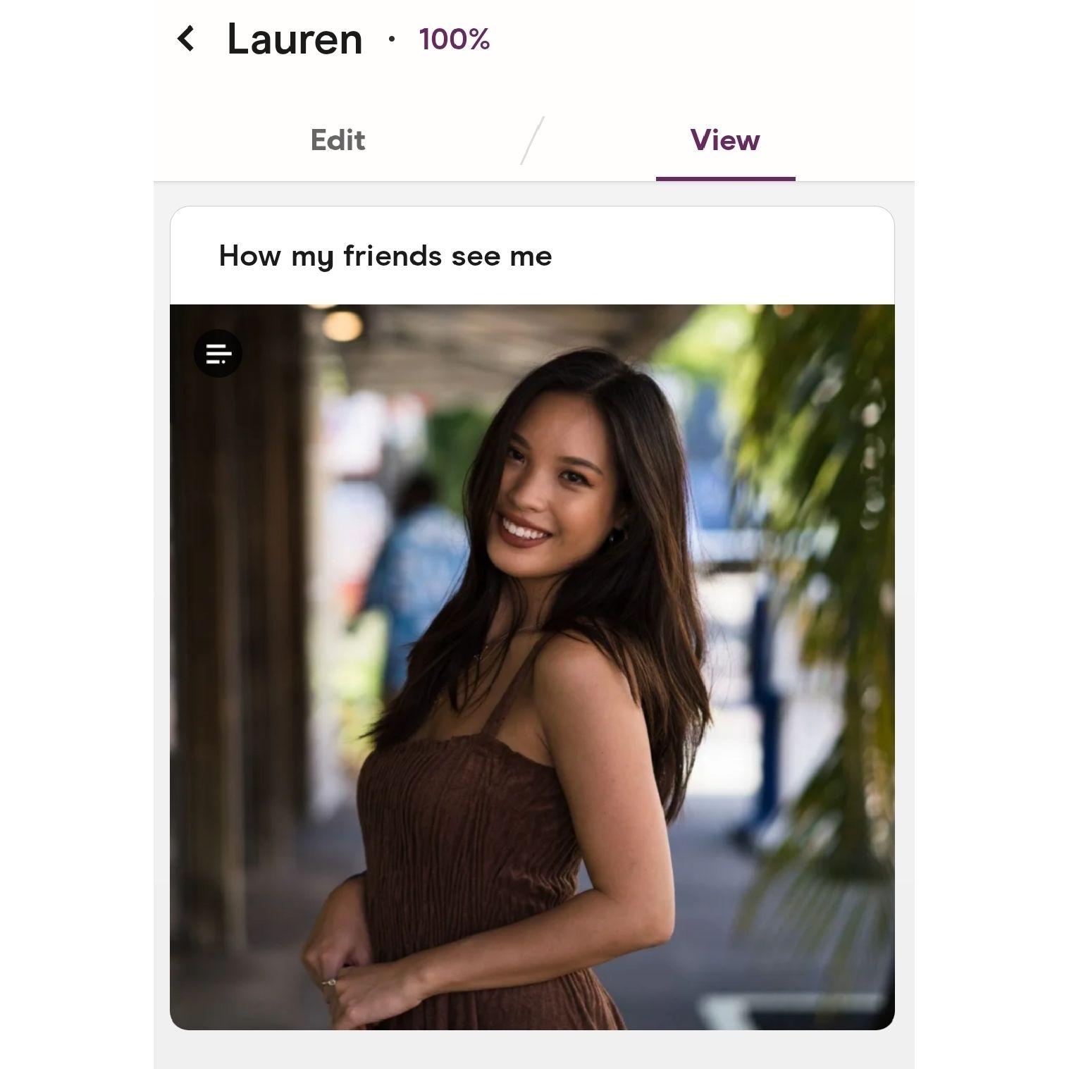 Lauren's Hinge Profile Photo (and the first photo Connor saw of Lauren)