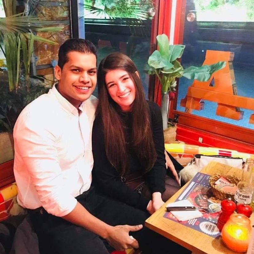 Their first date was dinner at Cabana restaurant on 9th of December 2017. Also, day of their first kiss 💋