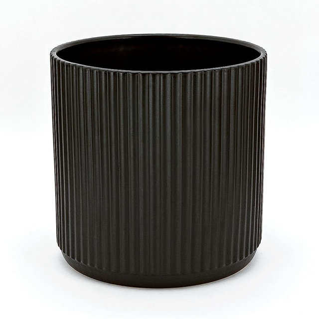 Amazon Basics Fluted Ceramic Planter, 8-Inch, Black