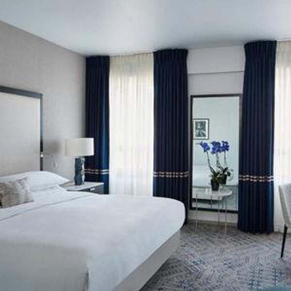 3 Night hotel stay in London
