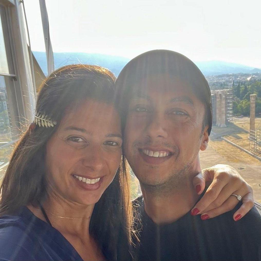 With a radiant smile, I answered: "Yes, I will marry you!"   Our engagement set the tone for a beautiful journey together!