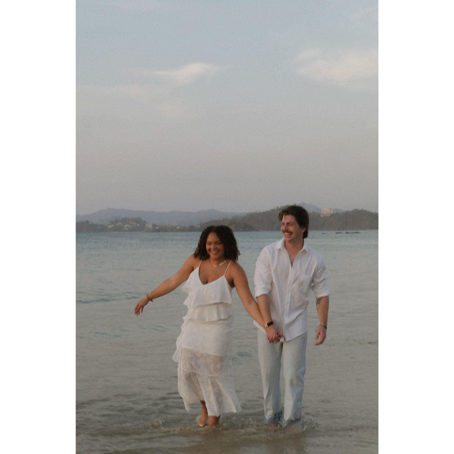 Our beautiful engagement session in Reserva Conchal (Costa Rica)