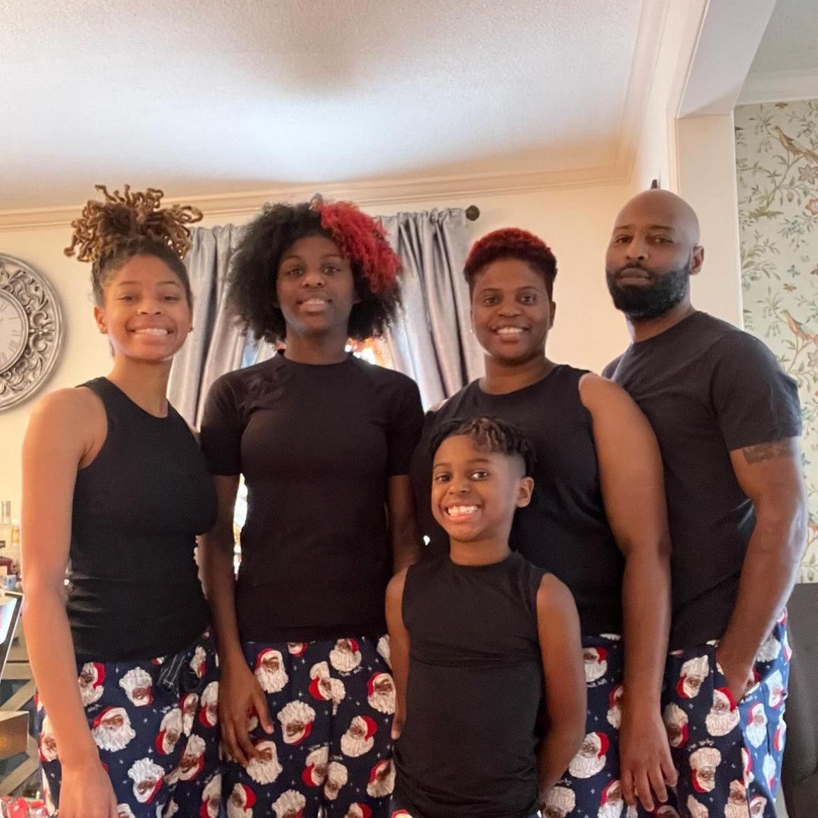 Happy Holidays!
Stokes Family Cam….Say cheese📸