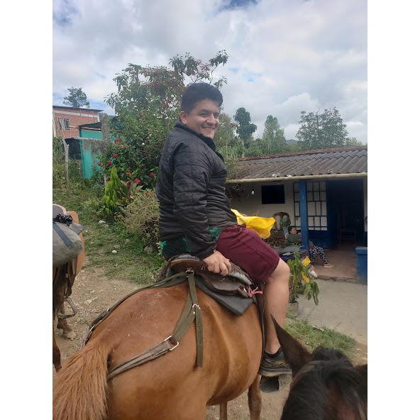 A caballo por las montañas de Santander