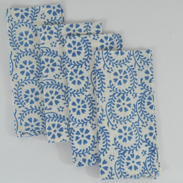 Blue Carnation Dinner Napkins - Set of 4