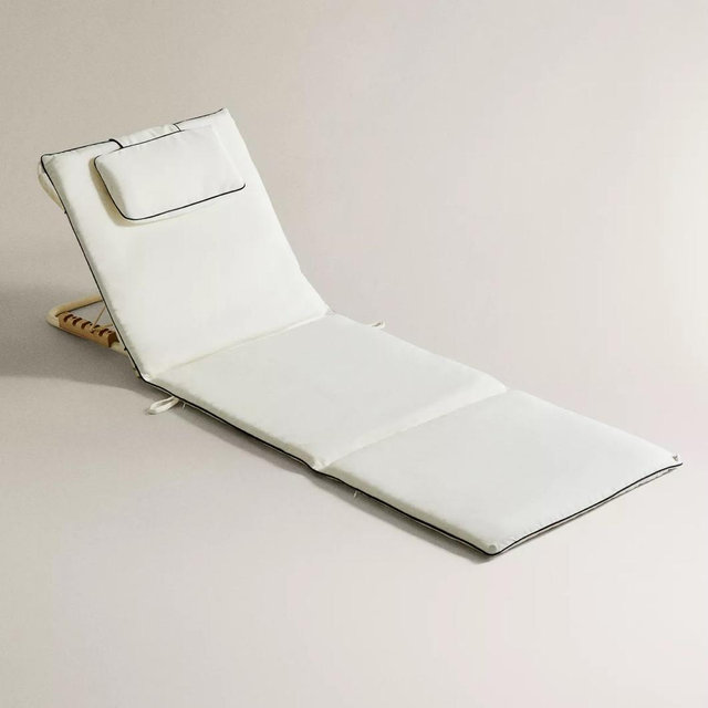 WHITE FOLDABLE FLOOR BEACH LOUNGER