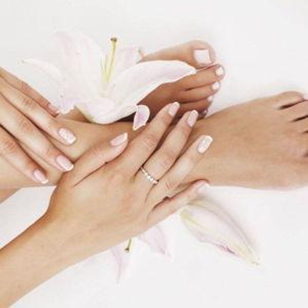Manicure and Pedicure Before the Wedding