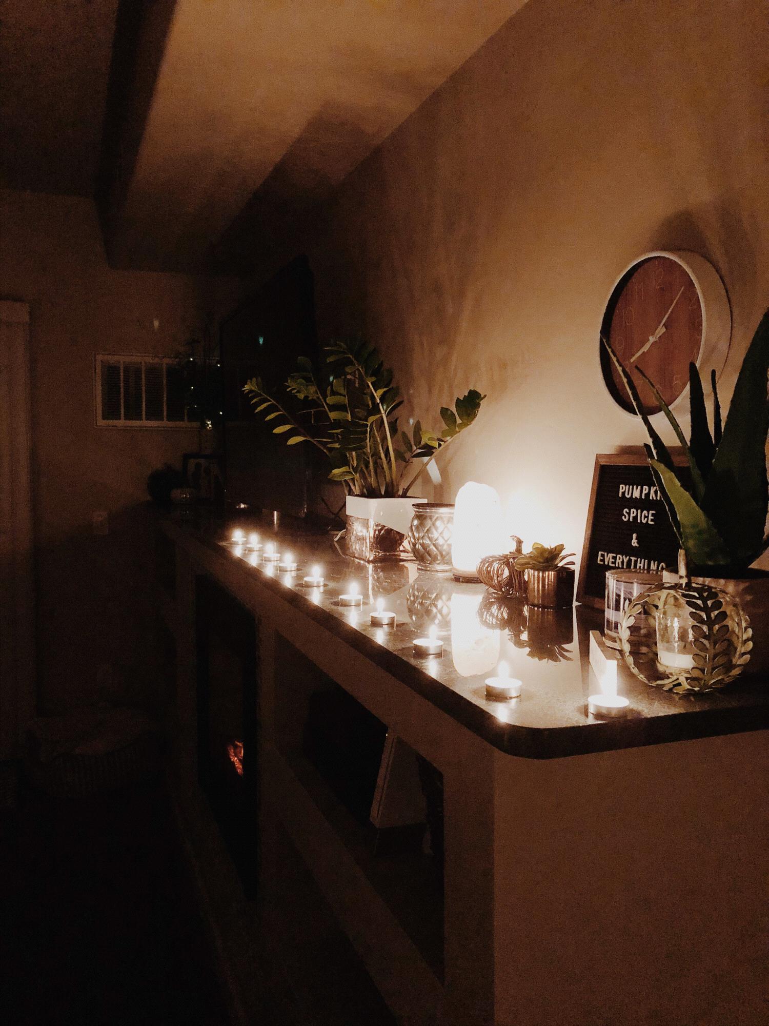 This is how Darian decorated the house for the proposal!
