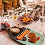 Restaurante Candé - totally recomend Dinner and Show super close by