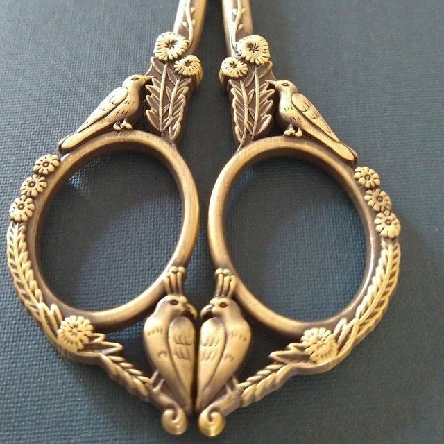 Garden Birds Gold Finish Specialty Embroidery Scissors Crafting