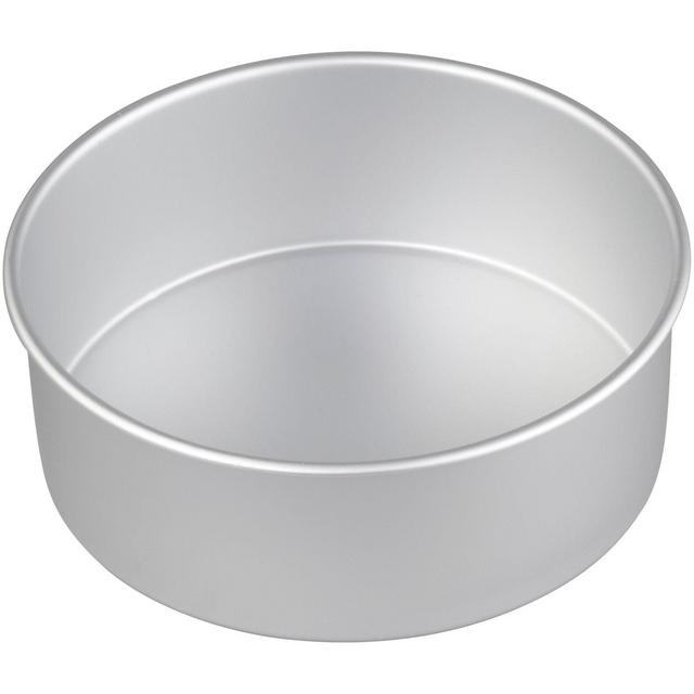 Wilton® Performance™ 8-Inch Aluminum Round Pan
