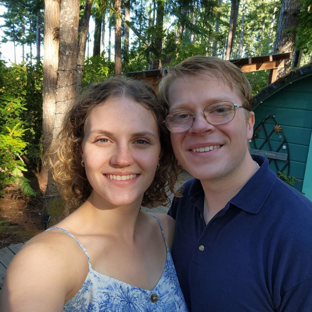 This was our 1 year anniversary! Robert booked a cool hobbit-esque BnB and took me to a very fancy restaurant in Coos-Bay!