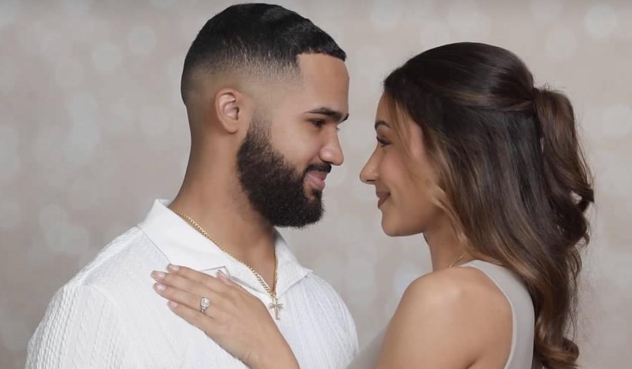 The Wedding Website of Cassandra Diaz and Juan Munoz