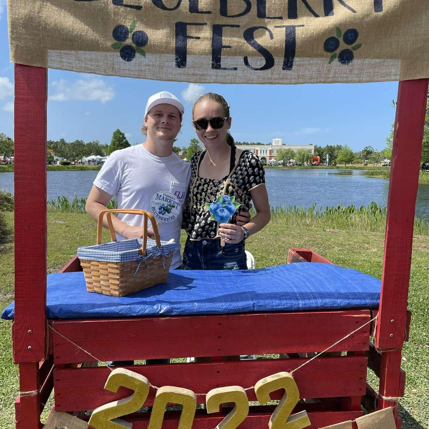 Kristen and Sean went to a blueberry festival in Florida. Blueberries are Sean's favorite!